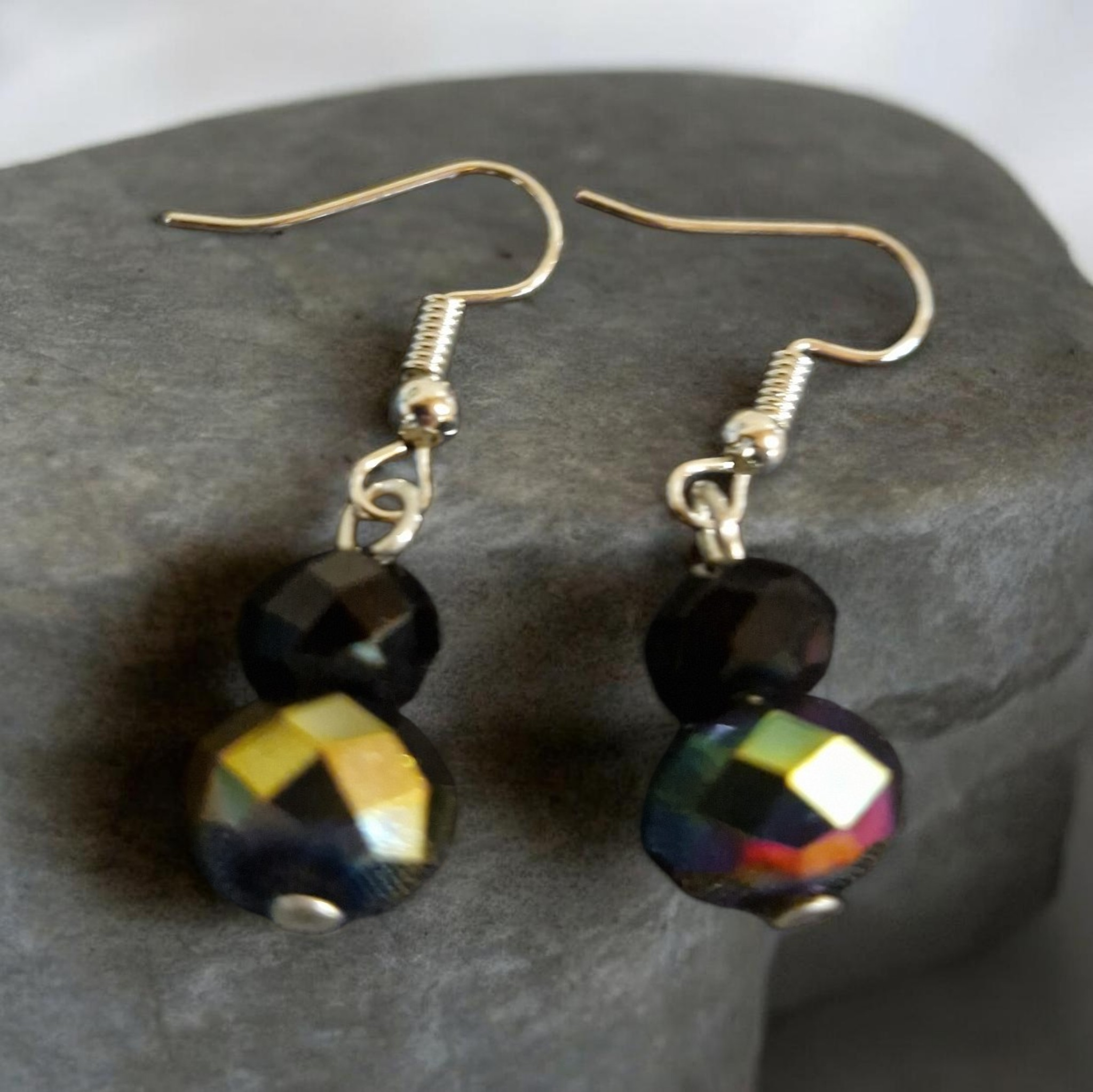 Black and multicoloured glass faceted earrings