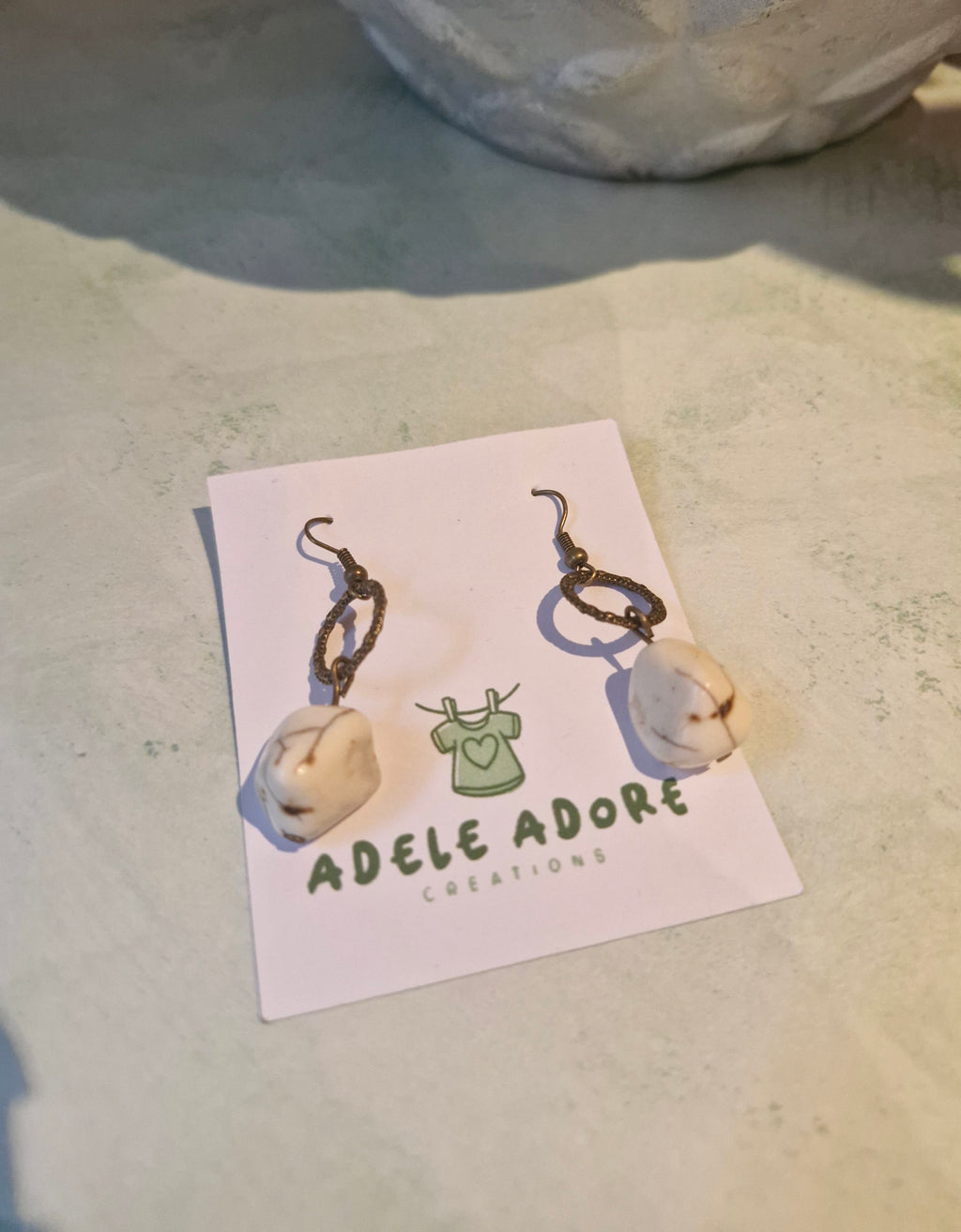 White howlite nugget drop